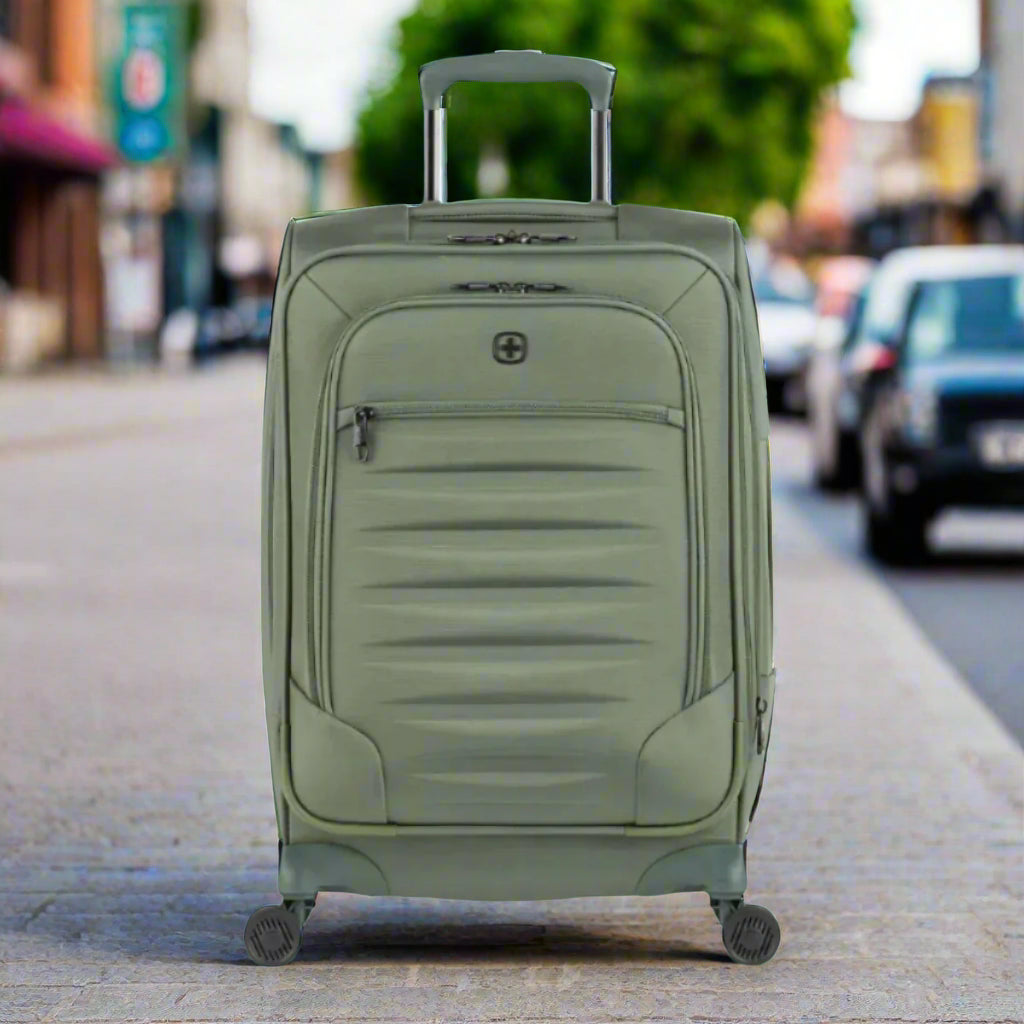 Swissgear 8099 Expandable Spinner Carry-On